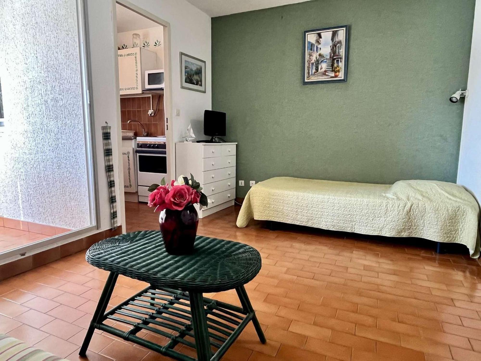 Studio A Argeles-Sur-Mer, 400M De La Plage Et Proche Commerces, Loggia, Animaux Bienvenus, Menage Inclus - Fr-1-225-548 Luaran gambar